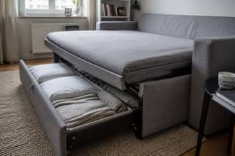 Ikea lancia un mobile multifunzione: divano, letto e contenitore in un unico pezzo salvaspazio