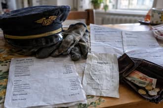Guadagna 400 euro in pi� di 10 anni fa ma sta peggio: il racconto del capotreno � emblematico
