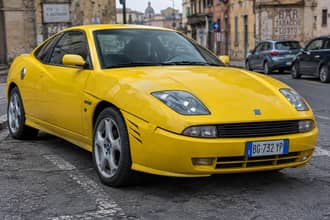 La Fiat anni '90 da 220 CV che nessuno voleva oggi � un mito: i ragazzi la riscoprono, i 40enni la rimpiangono