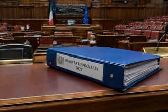 Pensioni anticipate e aumenti, modifiche stipendi, flat tax, cash back medico: i punti che avanzano in Manovra Finanziaria 2027