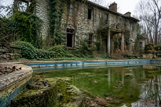 Ha vinto una casa del 1830 per errore in asta pagandola 400mila euro: la svolta dopo 5 anni di sacrifici
