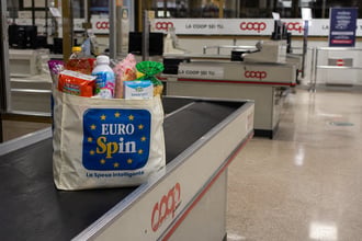 Mentre Coop ed Esselunga arretrano, Lidl, Eurospin e Famila crescono: perch� cambiano i supermercati e i discount preferiti