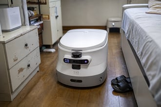 Addio bagno tradizionale: Xiaoban � il WC intelligente che raggiunge ovunque ci si trovi con numerose funzioni