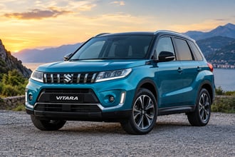 Suzuki Vitara 2026, con le nuove versioni ibride sfida Jeep Avenger, Yaris Cross e Peugeot 2008: da 22.950 euro