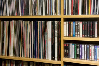 Furio Sollazzi ha collezionato 28.500 vinili in 60 anni, ecco quali cd, dischi, cassette di casa possono valere una fortuna