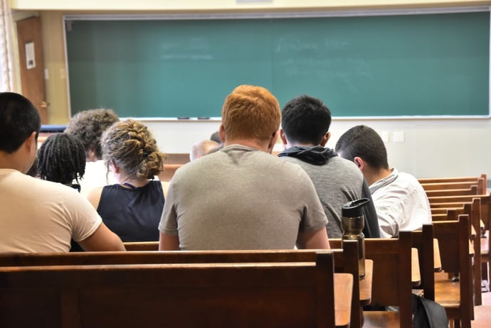 Aspettativa retribuita e non retribuita in contratto scuola CCNL 2024 come funzi