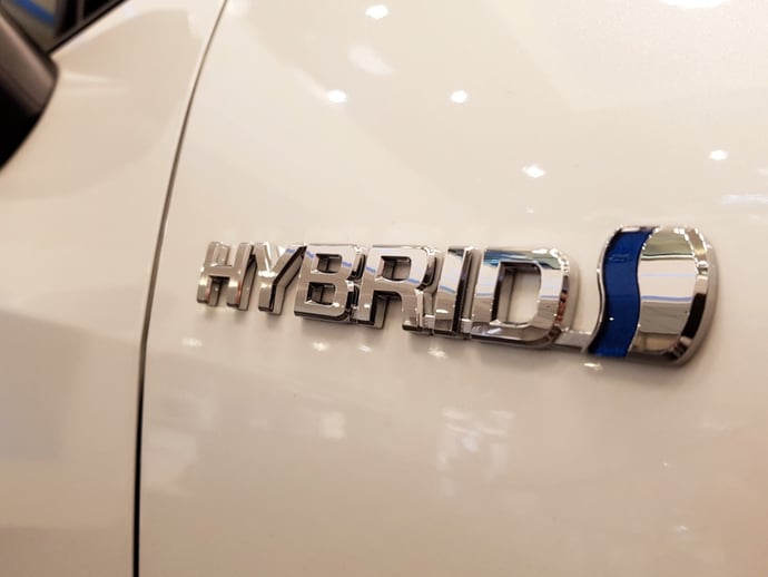 Auto ibride con cambio automatico. Modelli, prezzi e marche