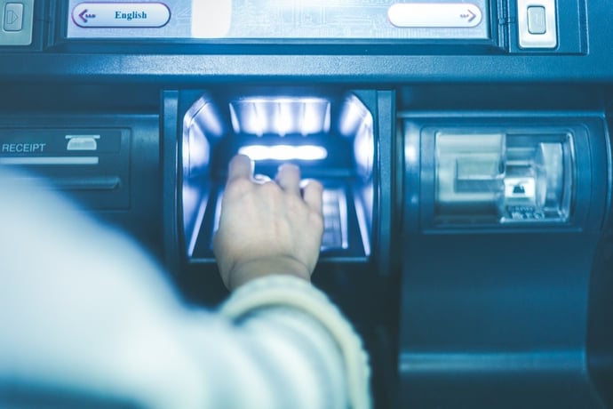 Bancomat, una serie di nuove funzioni e operazioni con una trasformazione ambizi