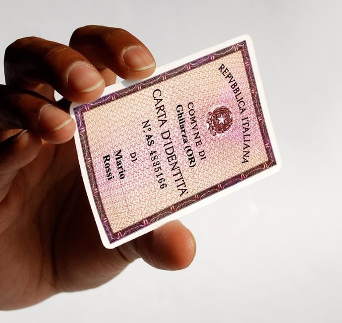 Carta identit� rovinata quando � valida? Tutti i casi