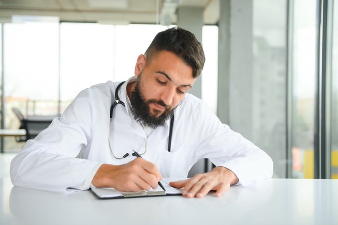 Certificato medico rilasciato dal medico di base, quando � a pagamento e i relat