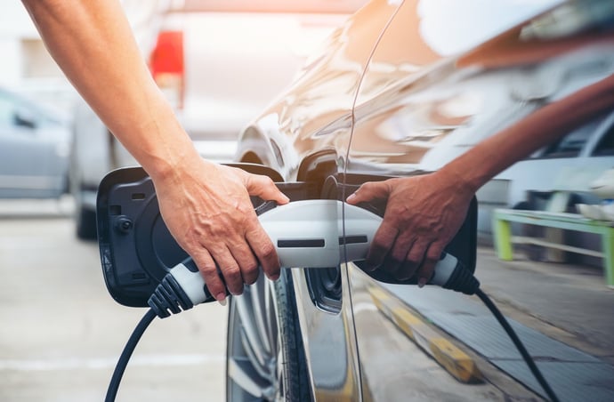 Che cos'� il Full Hybrid? Spiegazione, significato ed esempi aggiornati ai m