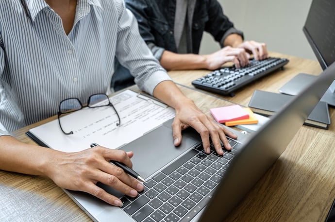 Che cosa � permesso fare con il computer aziendale? Si pu� utilizzare per uso pr