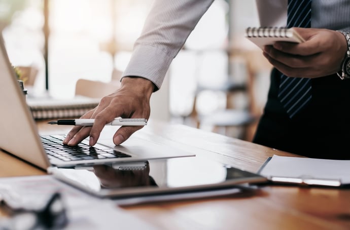 Che cosa significa valuta di riserva? Perch� � importante? E quali sono ora cons