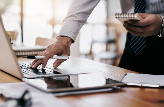Che cosa sono i certificati di investimento? Spiegazione ed esempi 2024