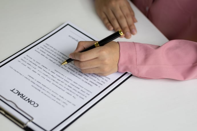 Chi decide il CCNL in una azienda e in quali casi si possono applicare pi� contr