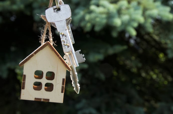 Chi paga in caso di subentro in casa in affitto il contratto, la voltura e spese