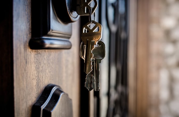 Chi pu� entrare in condominio e avere le chiavi parti comuni. Due questioni spin