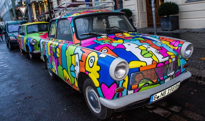 Come cambiare colore ad un'auto. Tutti i sistemi possibili a confronto