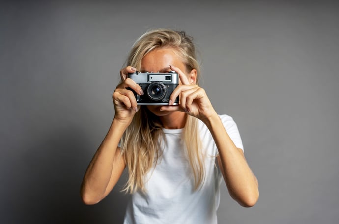 Come e dove autenticare una foto e chi lo pu� fare secondo normativa in vigore