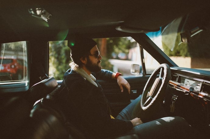Come avere il wifi e Internet integrati in auto? Le diverse soluzioni per farlo
