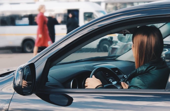 Come fare ricorso per multa auto presa per mancata esposizione disco orario