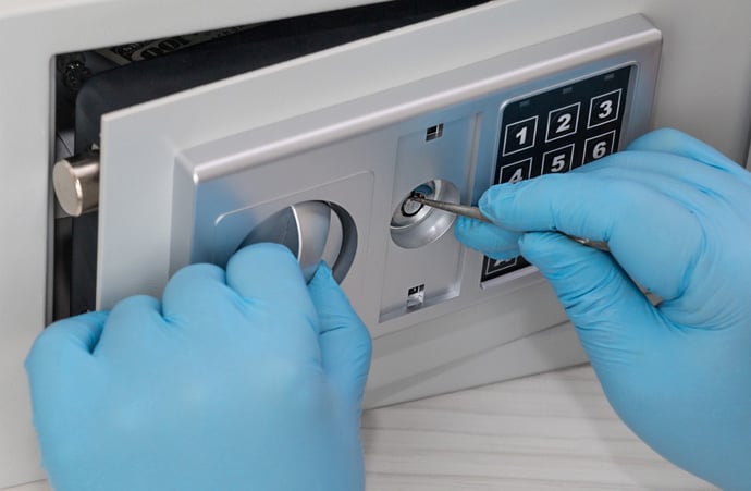 Quando scattano e come funzionano i controlli su cassette di sicurezza dell'Agen