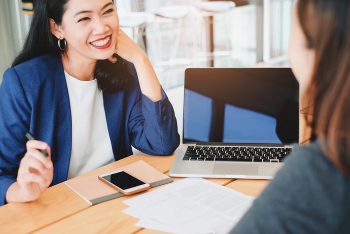 Come funzionano straordinari e lavoro festivo nel contratto studi professionali 