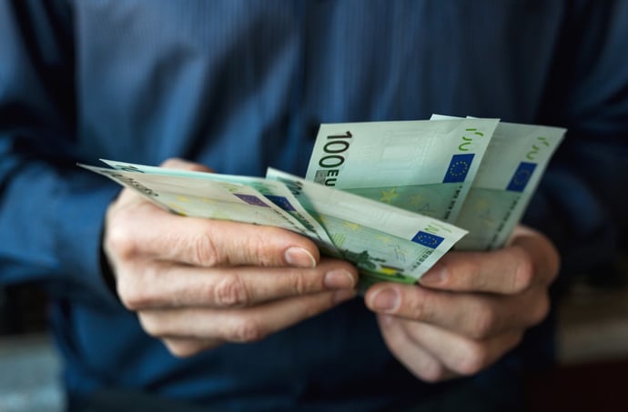 Come ottenere prestiti da 500-1000 euro veloci, subito in giornata senza garanzi
