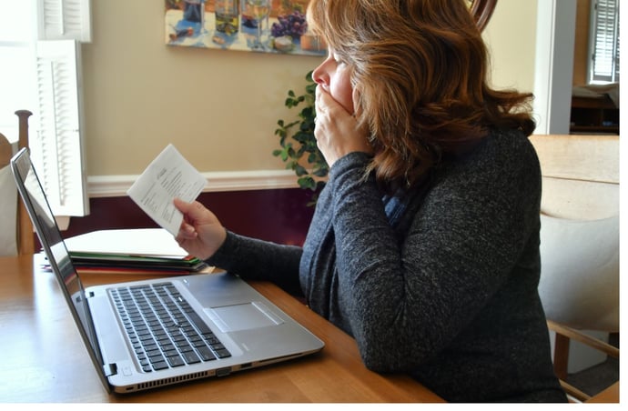 Come pagare i bollettini postali senza andare in posta? E dove? Dall'online su I