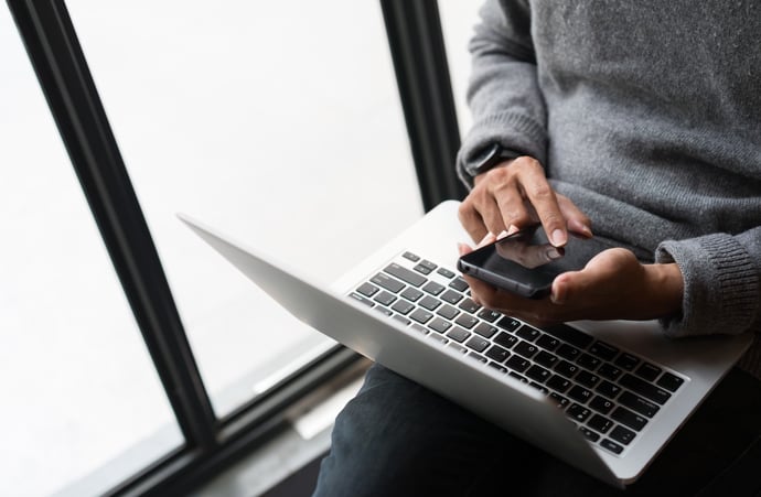 Come posso ricevere mail della Pec sul mio indirizzo email di posta normale in m
