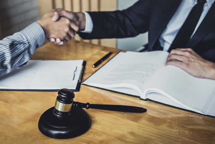Ripartizioni spese legali in condominio, come si dividono?