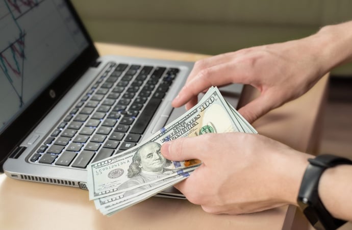 Come si gestiscono i debiti e crediti pregressi quando si trasforma una snc in s