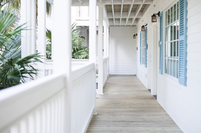 Come si pu� ampliare una casa con veranda aperta o chiusa e con vetrata