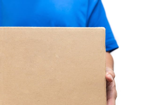 Come tracciare un pacco se non si conosce corriere e spedizioniere.