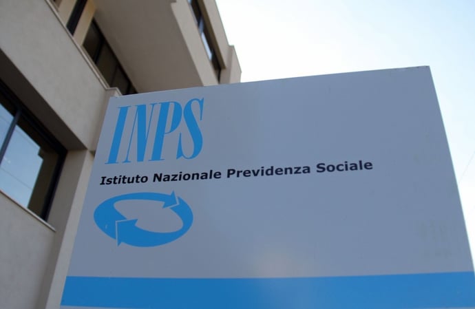 Contributi volontari pensione INPS, i costi per il 2024 con leggi in vigore 