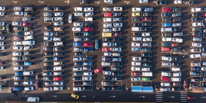 Cosa fare in caso di incidente durante manovra parcheggio auto