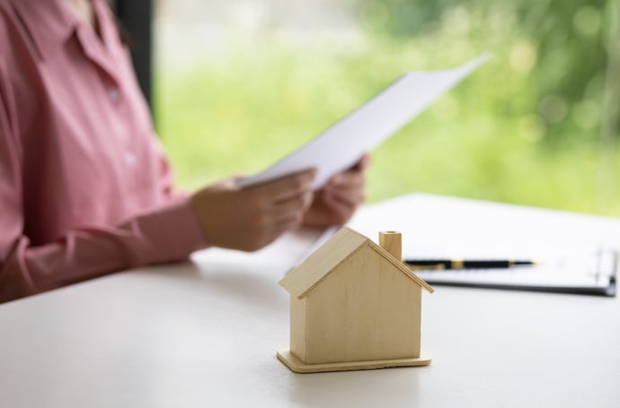 Cosa fare quando si riceve in eredit� una casa? Gli adempimenti obbligatori e la