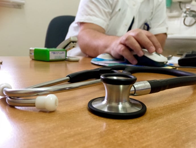 Cosa fare se il medico non d� la malattia e rifiuta darmi giorni assenza lavoro