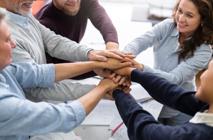 Cosa significa essere assunti da una cooperativa e quali conseguenze comporta?