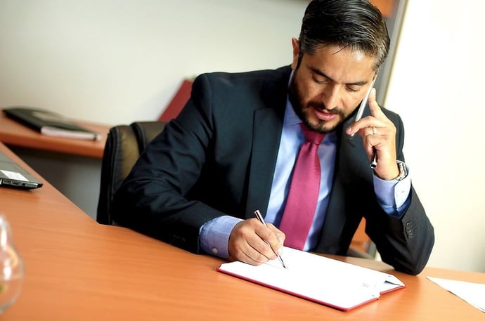 Cosa succede se non pago contributi pensione come lavoratore autonomo
