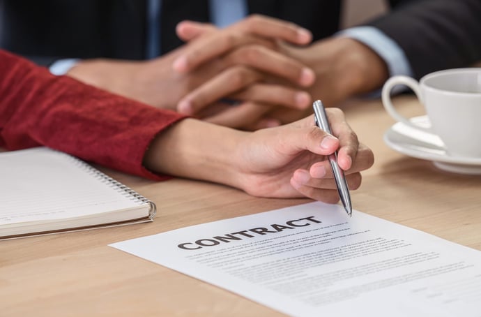 Dopo quanto un contratto di lavoro deve essere registrato e cosa fare se non avv