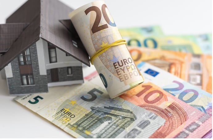 Eredit�, come si calcola tra beni, soldi, investimenti, case, auto e terreni. Si