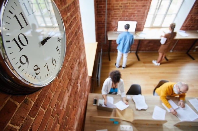 Guida agli orari di lavoro: regole, diritti, flessibilit�, pause, turni e straor