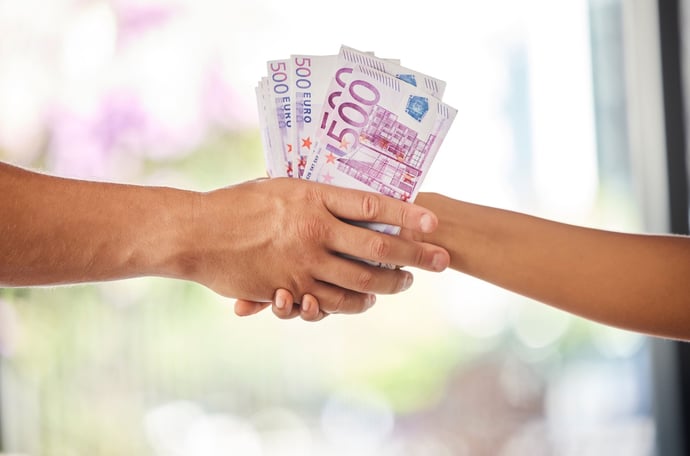 Guida ai Btp con tanti esempi concreti. Le tipologie e come funzionano. Rendimen