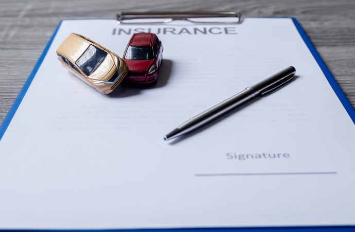 Incidente auto in condominio (box o parcheggio) chi paga? Tutti i casi 2024