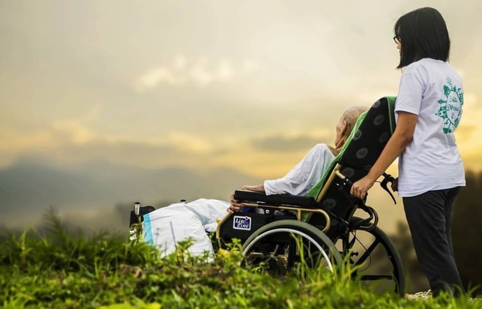Indennit� di accompagnamento 2024 a chi spetta, requisiti, come fare domanda INP