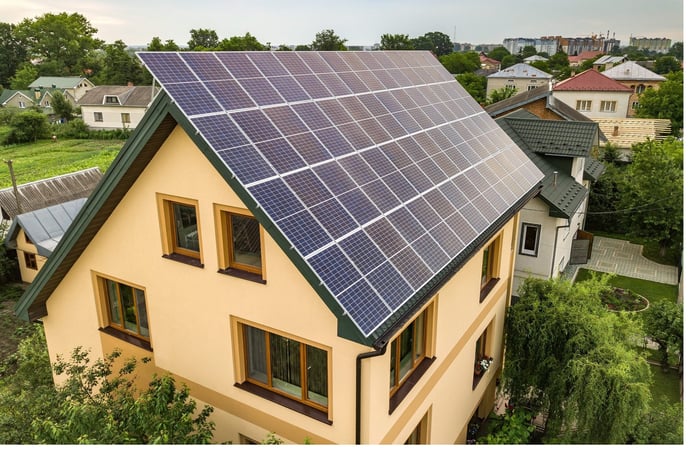 Installazione pannelli fotovoltaici aumenta il valore catastale casa e terreni? 