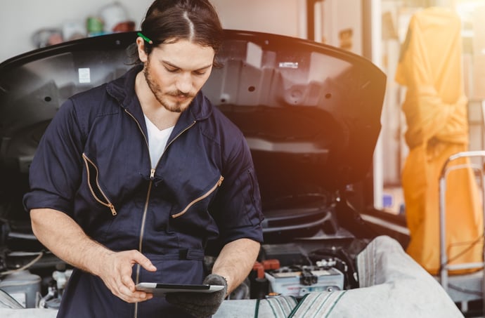 Costi revisione auto 2025, le differenze di prezzo e da cosa dipendono