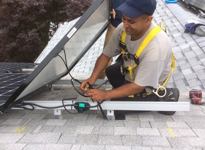 Pannelli fotovoltaici e impianto su balcone o terrazzo privato condominio si pu�
