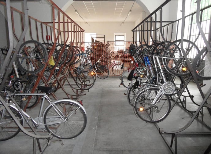 Parcheggio biciclette in condominio, dove si possono mettere o � vietato lasciar